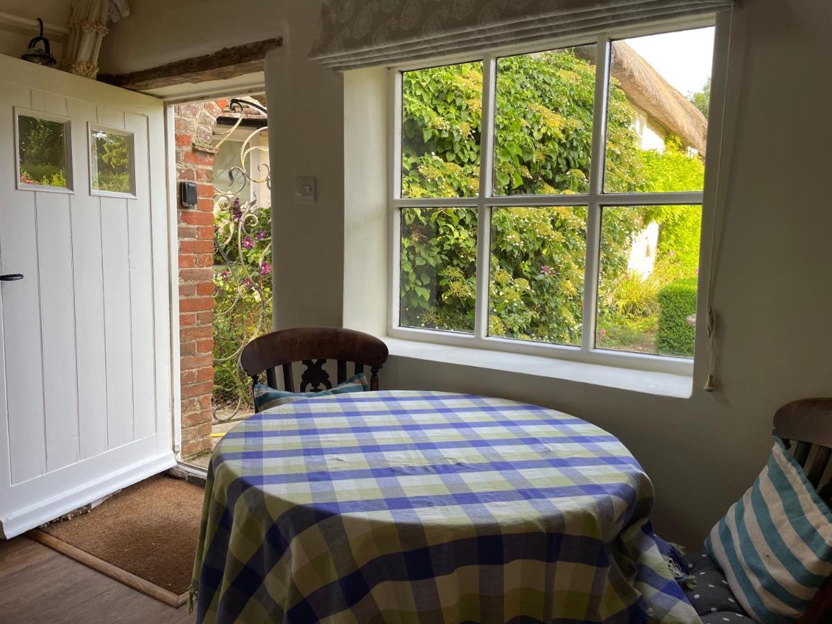 Little Barn Otel Buckland Newton Dış mekan fotoğraf